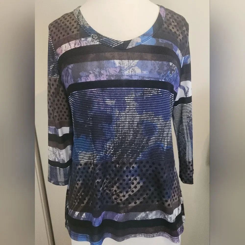 T19 Cubism Shirt Women's Medium blue & purple Abstract Print 3/4 Sleeve Stretch